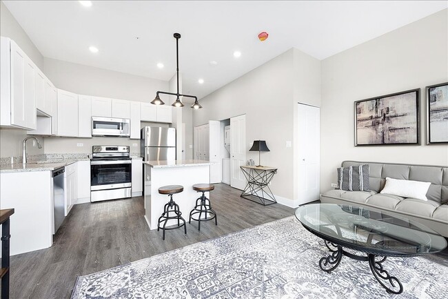 Building Photo - 1101 Ritter St Unit 304
