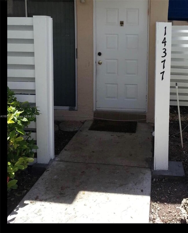 Building Photo - 14377 SW 97th Terrace Rental