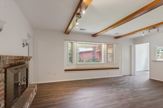 Photo - 5647 Lymbar Dr