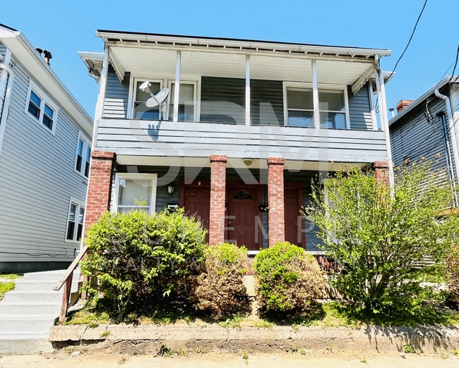 Building Photo - 307 Woodbine St Unit 4