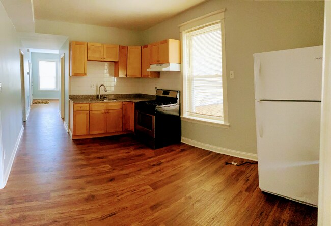 Photo - 4431 S Marshfield Ave Unidad 3