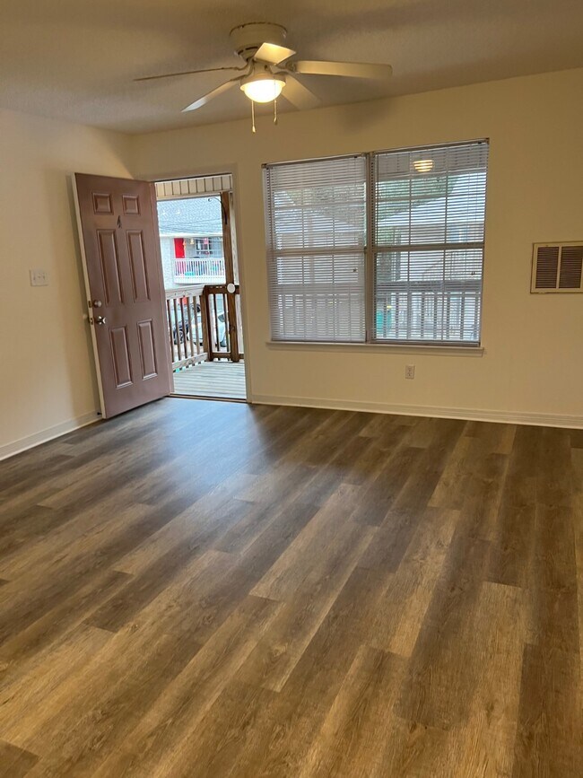 2811 Bradford Pl NW Unidad 4