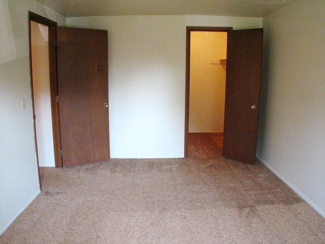 Sherwood Forest Apartments