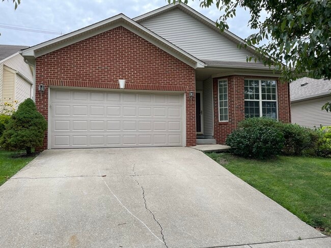 Building Photo - 620 Green Valley Dr