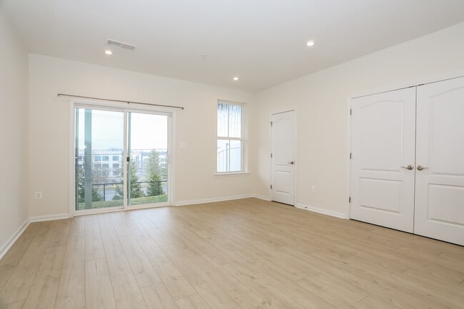 Photo - 7121 Millstone Rd