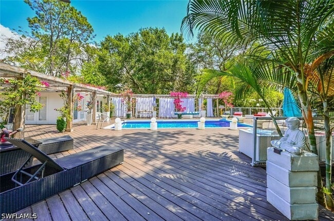 Photo - 5940 English Oaks Ln