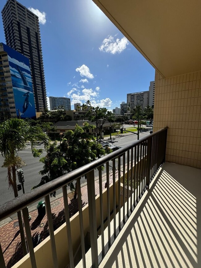 Photo - 1 bed, 1 bath at the Kalakauan In Waikiki