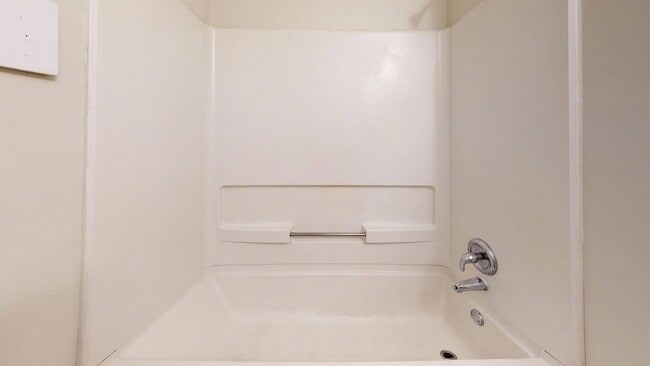 Photo - 1363 Indianola Ave