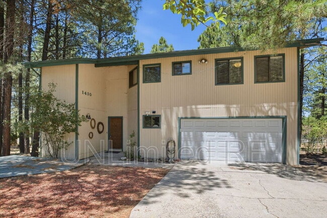 Building Photo - 1410 Inverrary Way