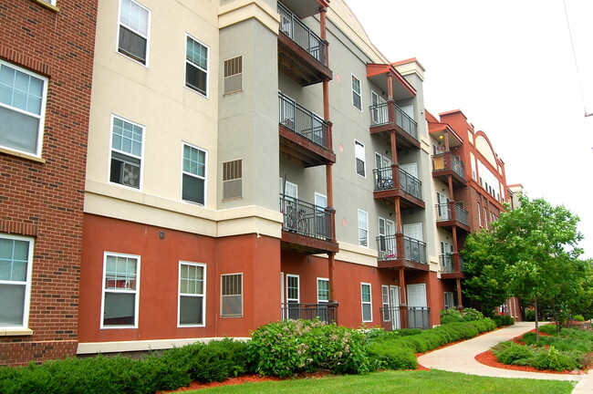 Building Photo - Bottineau Commons Rental