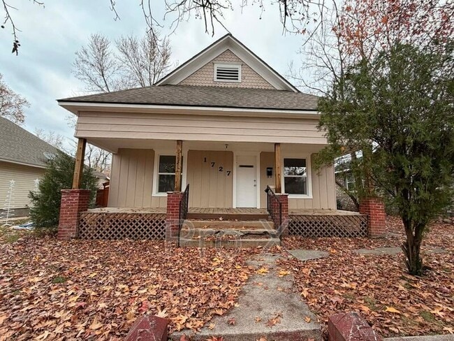 Photo - 1727 S Empire Ave