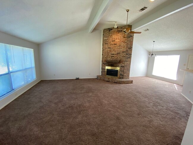 Photo - 322 Quail Hollow Dr