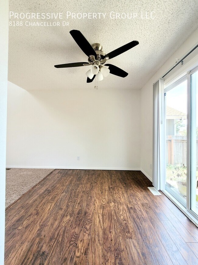 Beautiful 3Bed, 2Bath Home in Briargate House Rental in