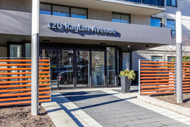 Photo - Cedarwood Suites