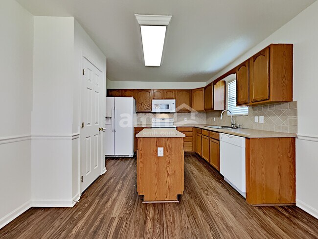 Photo - 6513 Colossal Ln