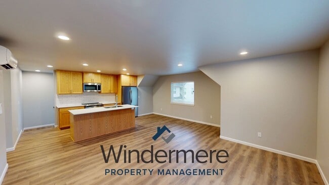 Photo - woodlawn705 1/2 &amp; 707 1/2 Unit 707 1/2 Woodlawn Street