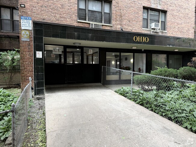 Building Photo - 9845 57th Ave Unit #2C Rental