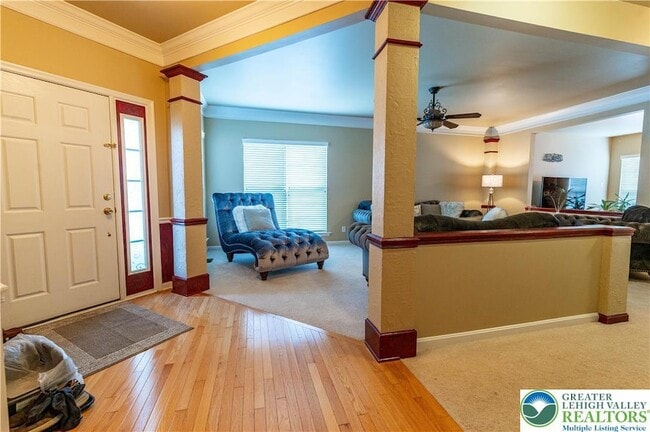 Photo - 1828 Majestic Dr