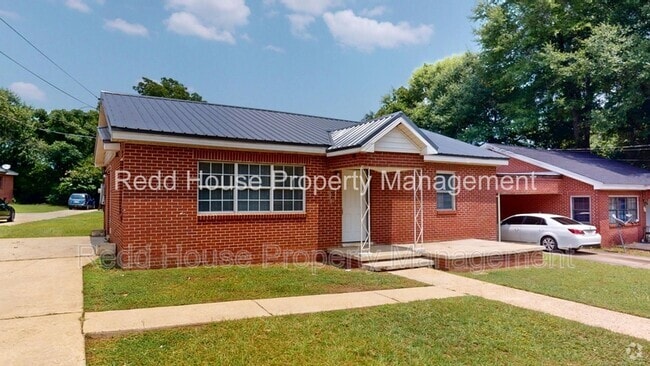 Building Photo - 618 N Rawls St Rental