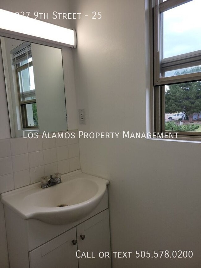 Photo - 1027 9th St Unidad 25
