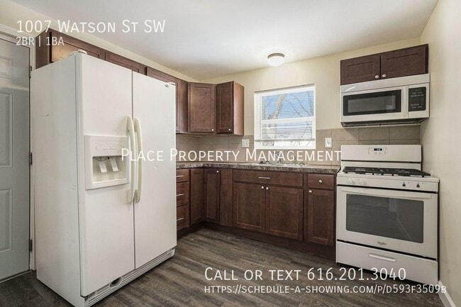 Photo - 1007 Watson St SW