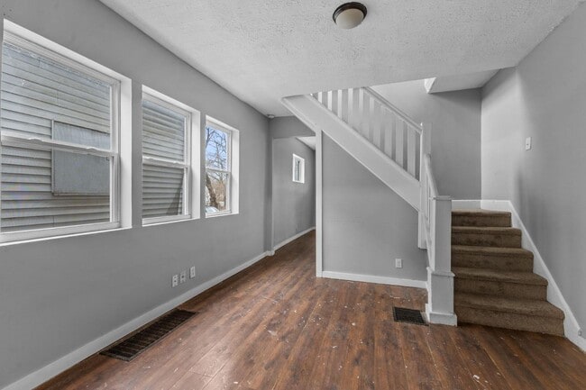 Photo - 1737 Terrace Ave