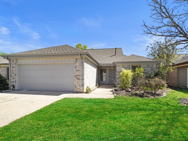 Building Photo - 2239 Highland Hills Dr
