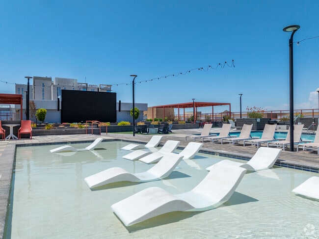 Rooftop Pool With Spa