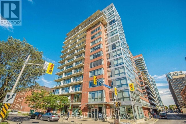 Photo - 180 York St Unit 1003