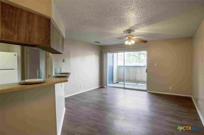 Photo - 2405 S 13th St Unidad 502
