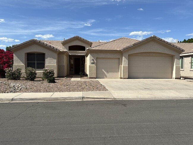 Building Photo - 2120 E Flintlock Way