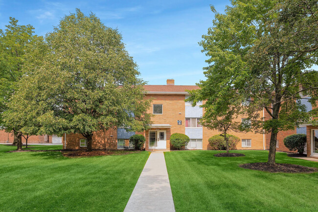 Midpark Village - Midpark Village Apartments