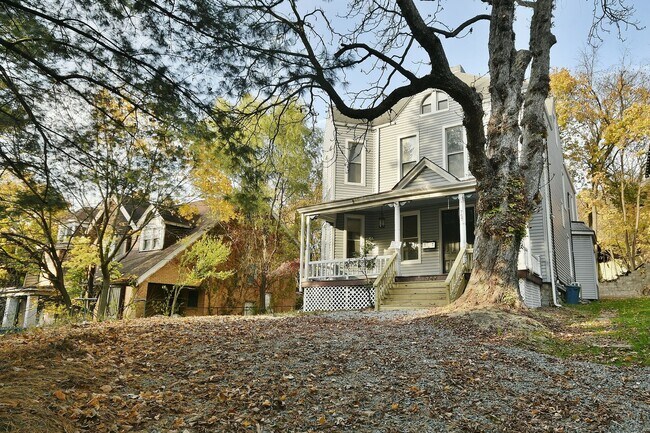 Photo - 757 North Ave Unit 2