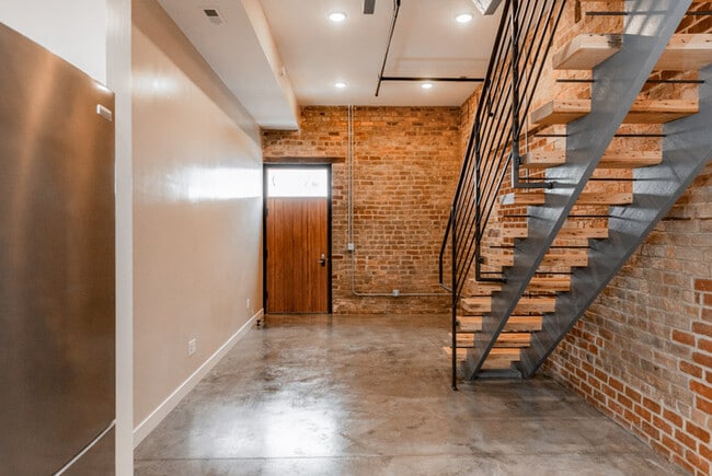 Photo - 225 Old South High St Unit 225-125