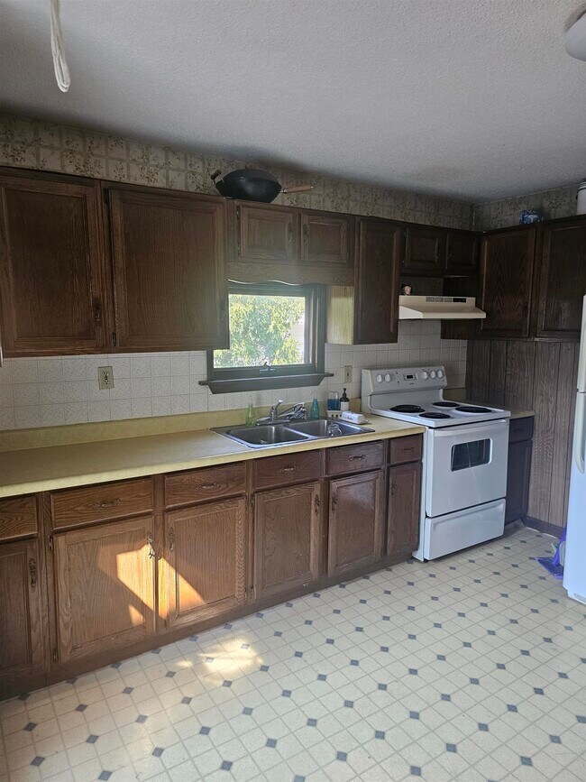 Photo - 19 E Concord St Unit B