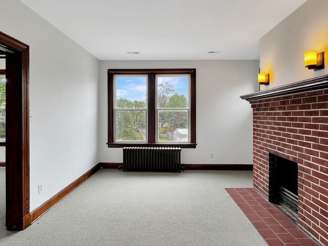 Photo - 2806 Hawthorne Ave Unit 2