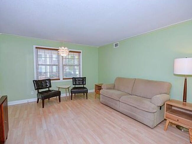 Photo - Forest Acres condo