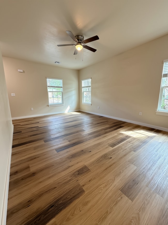 Photo - 2712 SW I Ave