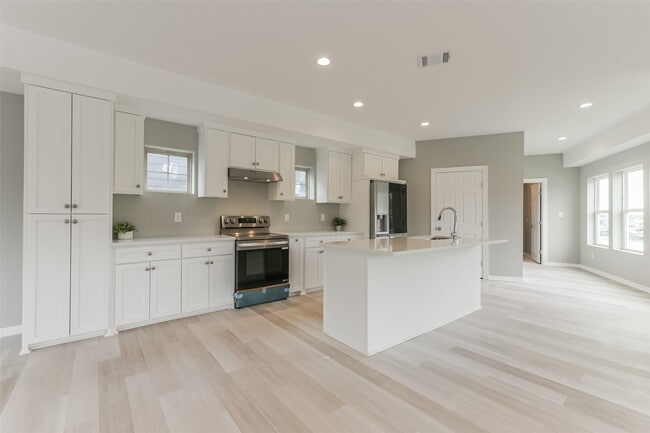 Photo - 5302 Tarawa Rd