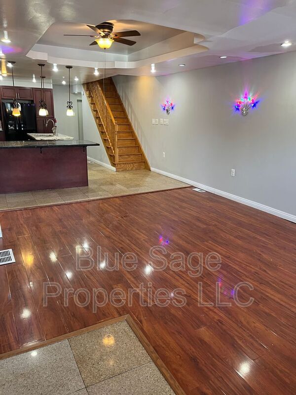Photo - 17 S Church Ln