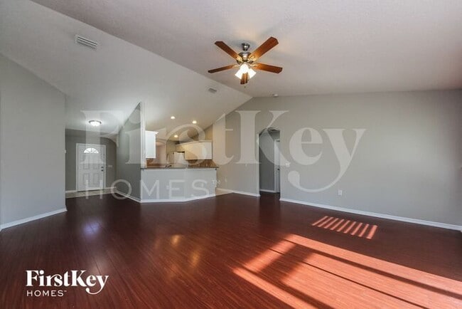 Photo - 1900 Fairway Loop