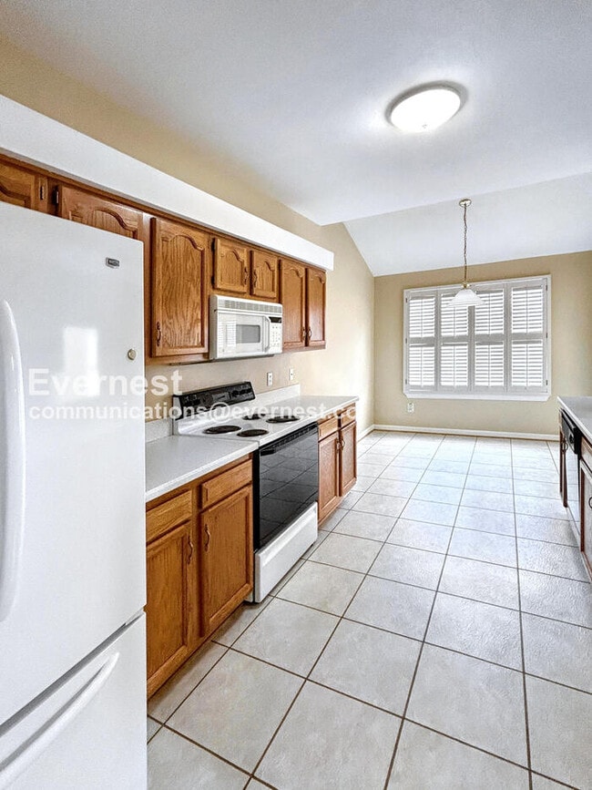 Photo - 306 Hamlet Ct