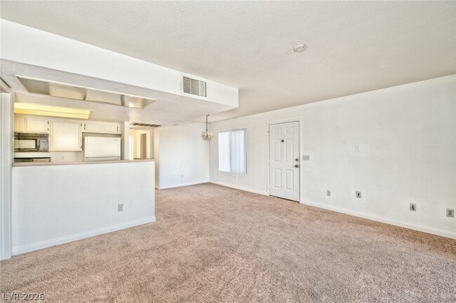 Photo - 8070 W Russell Rd Unidad 2030