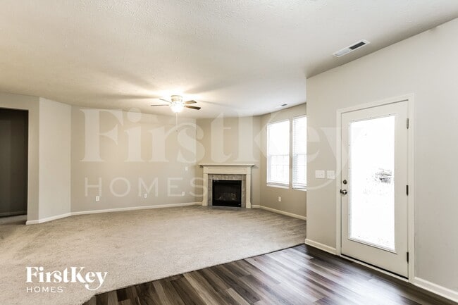 Photo - 4653 Rainwater Ln