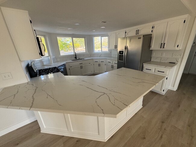 Photo - Newly remodeled home on The Mesa in Hesperia!