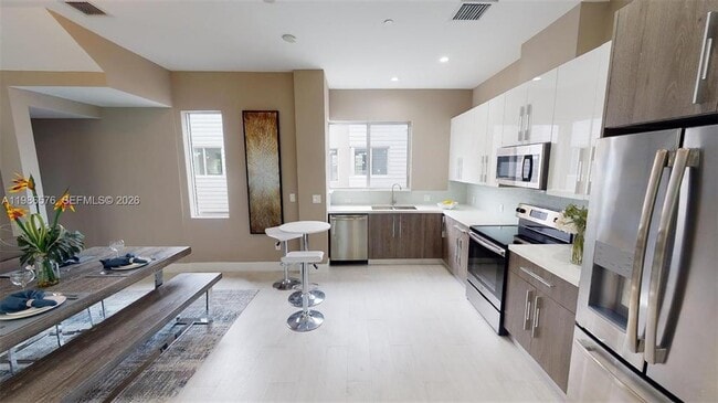 Photo - 626 NE 12th Ave