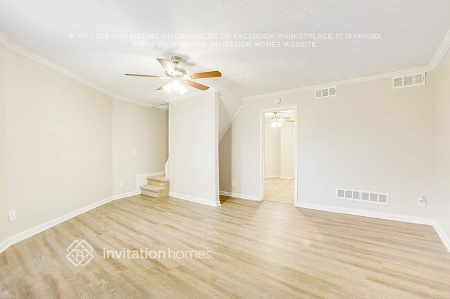 Photo - 194 Eagle Ct