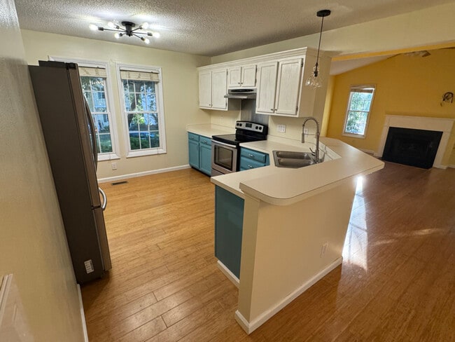 Photo - 210 Snow Camp Dr