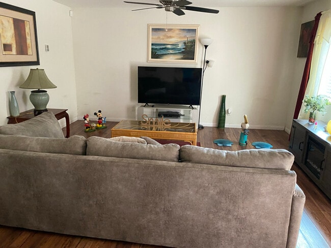 Photo - 9938 Buena Vista Dr