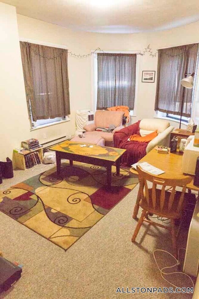 Photo - 1283 Commonwealth Ave Unidad 3